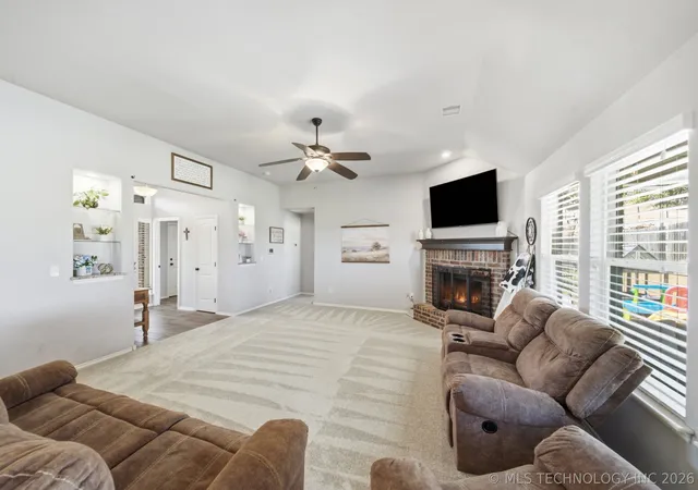 Photo 3 of Sale Pending at 1485 W Keeling Ave, Sapulpa, OK 74066 | MLS# 2629766 | Listing updated on 2026-09-10