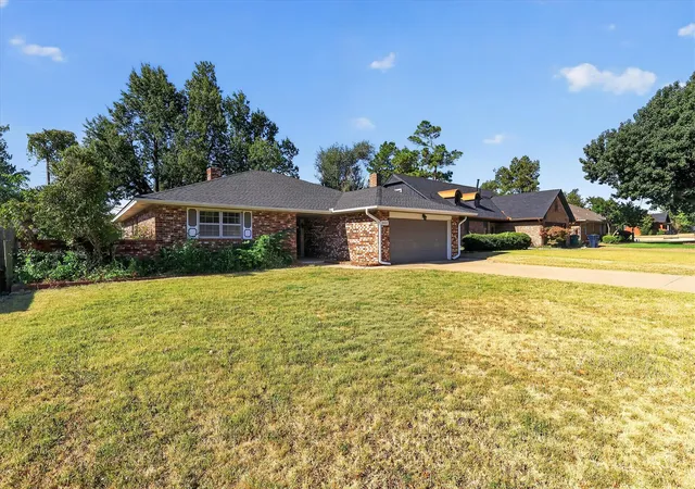 Photo 3 of Single family home for sale at 2632 Nw 58th Street, Oklahoma City, OK 73112 | MLS# 2630233 | Listing updated on 2026-09-13