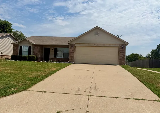 Photo 1 of Single family home for sale at 8693 S 262nd Eastavenue, Broken Arrow, OK 74014 | MLS# 2630238 | Listing updated on 2026-08-30