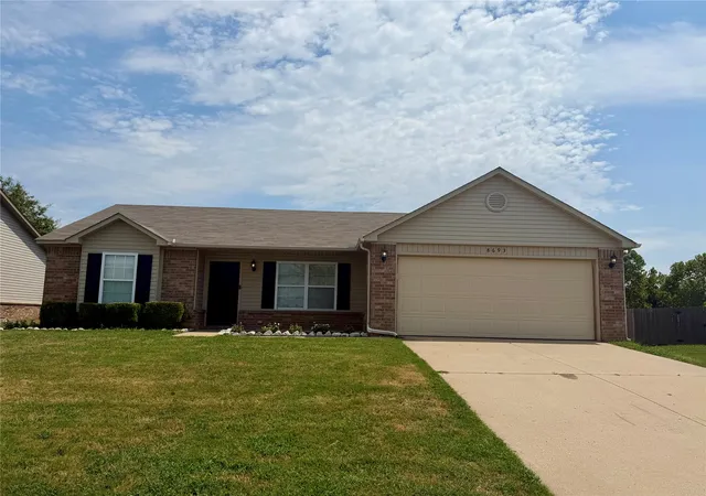 Photo 2 of Single family home for sale at 8693 S 262nd Eastavenue, Broken Arrow, OK 74014 | MLS# 2630238 | Listing updated on 2026-08-30