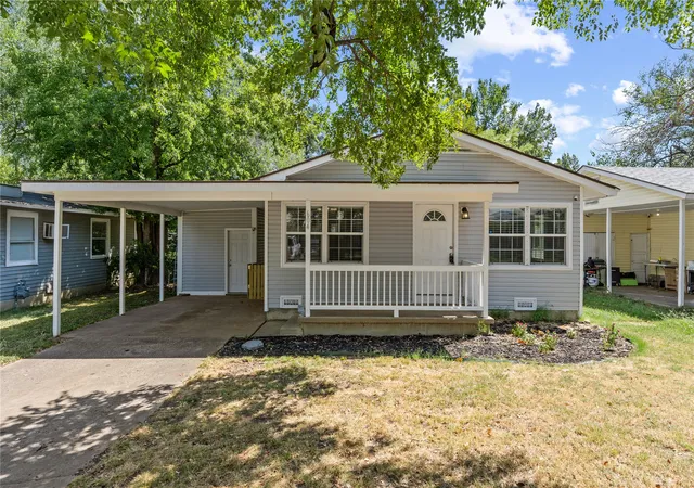 Photo 1 of Single family home for sale at 604 Se Greystone Ave, Bartlesville, OK 74006 | MLS# 2630268 | Listing updated on 2026-09-02