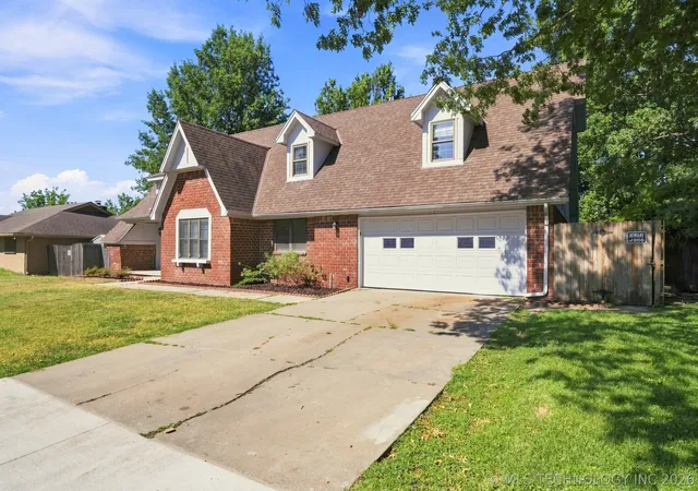 Photo 3 of Single family home for sale at 4670 S Oxford Ave, Tulsa, OK 74135 | MLS# 2629870 | Listing updated on 2026-09-14