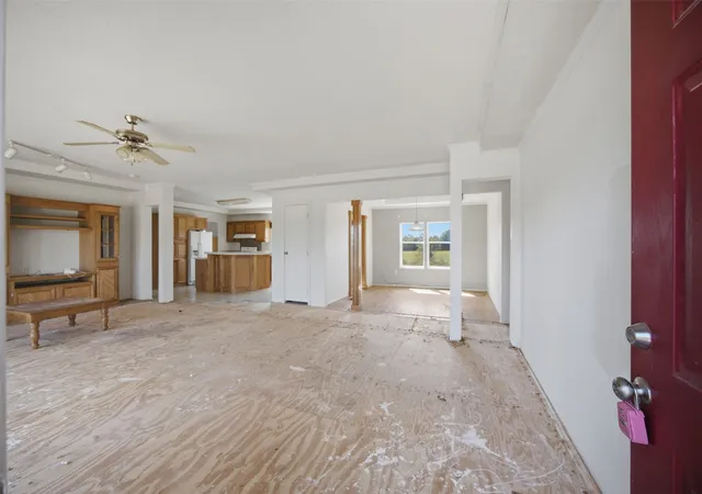 Photo 2 of Manufactured home for sale at 388 E Camp Loop, Mc Alester, OK 74501 | MLS# 2630290 | Listing updated on 2026-09-01