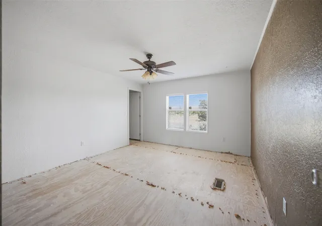 Photo 4 of Manufactured home for sale at 388 E Camp Loop, Mc Alester, OK 74501 | MLS# 2630290 | Listing updated on 2026-09-01