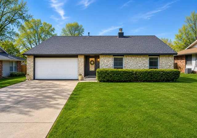 Photo 1 of Single family home for sale at 4330 S Lakewood Ave, Tulsa, OK 74135 | MLS# 2630294 | Listing updated on 2026-10-07