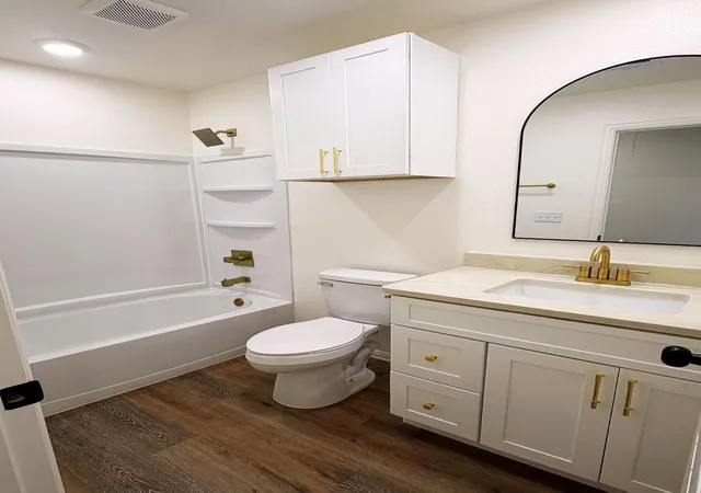 Photo 3 of Single family home for sale at 312 E Cedar St, Durant, OK 74701 | MLS# 2630310 | Listing updated on 2026-09-23