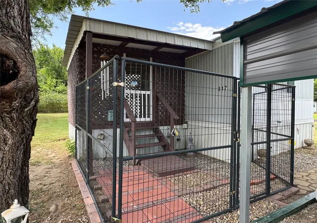 Photo 3 of Manufactured home for sale at 817 Northwest 8th, Krebs, OK 74554 | MLS# 2630335 | Listing updated on 2026-09-14