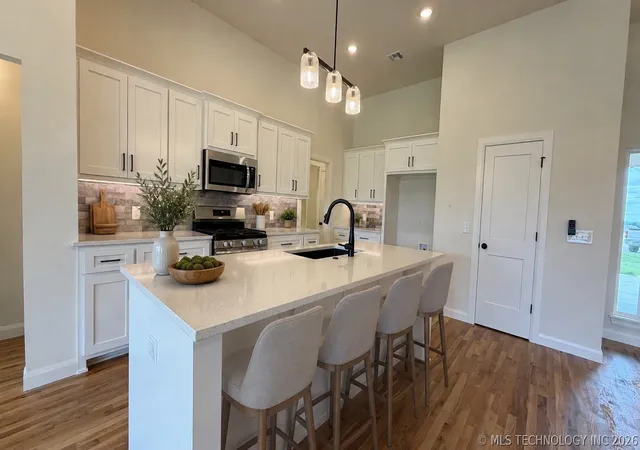 Photo 3 of Single family home for sale at 5513 E 140th Street N, Collinsville, OK 74021 | MLS# 2630341 | Listing updated on 2026-09-05