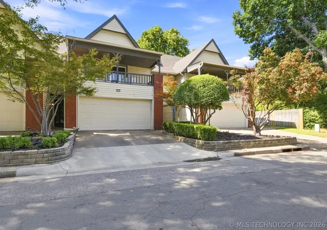 Photo 2 of Townhouse for sale at 1334 E 48th Street, Tulsa, OK 74105 | MLS# 2630225 | Listing updated on 2026-09-14