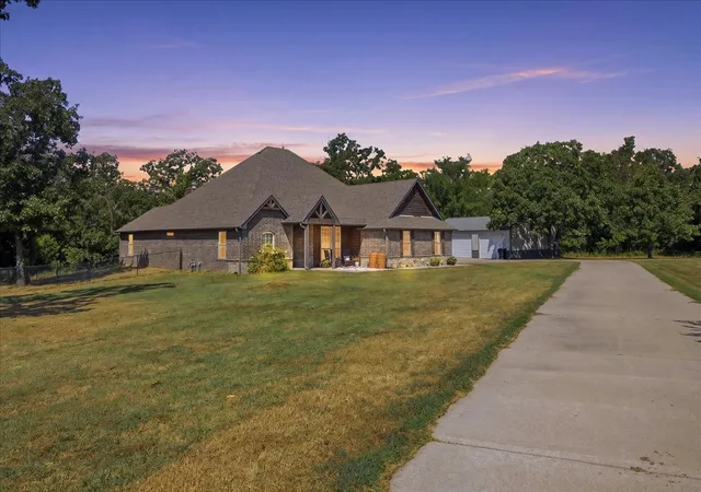 Photo 3 of Single family home for sale at 19412 S Mountain Ln, Claremore, OK 74019 | MLS# 2629993 | Listing updated on 2026-09-14