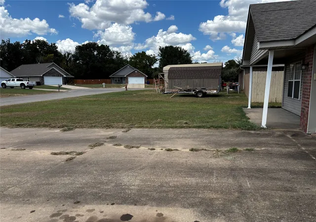 Photo 20 of Sale Pending at 1519 Cherokee Trl, Muldrow, OK 74948 | MLS# 2630349 | Listing updated on 2026-09-09
