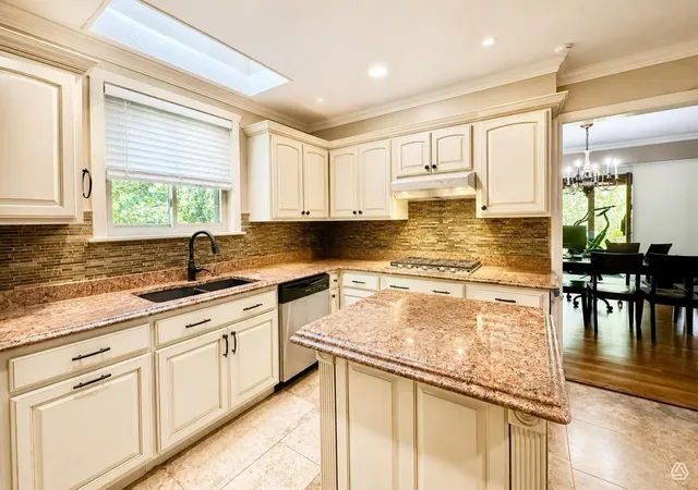 Photo 3 of Condo for sale at 3313 E 68th Pl #6, Tulsa, OK 74136 | MLS# 2630359 | Listing updated on 2026-10-05