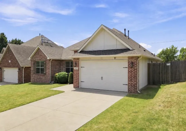Photo 2 of Single family home for sale at 14350 S Toledo Ave, Bixby, OK 74008 | MLS# 2630319 | Listing updated on 2026-10-07