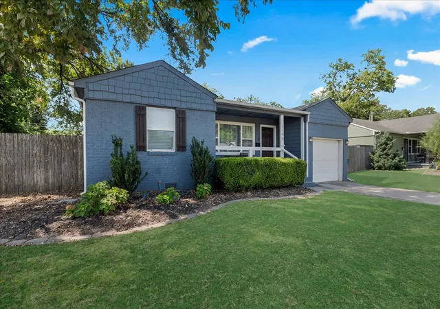 Photo 3 of Sale Pending at 1146 E 49th Street, Tulsa, OK 74105 | MLS# 2629605 | Listing updated on 2026-09-09