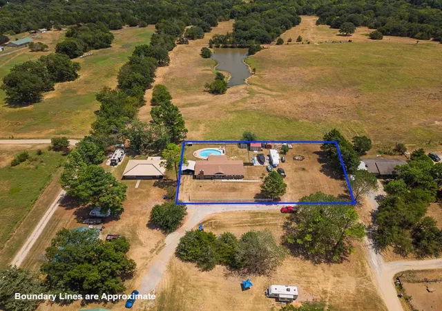 Photo 3 of Sale Pending at 122 Hummingbird Cir, Colbert, OK 74733 | MLS# 2630071 | Listing updated on 2026-09-29