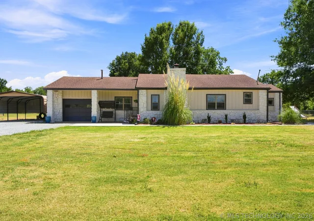 Photo 1 of Sale Pending at 1301 W Smith Fry Rd, Muskogee, OK 74401 | MLS# 2630418 | Listing updated on 2026-09-03