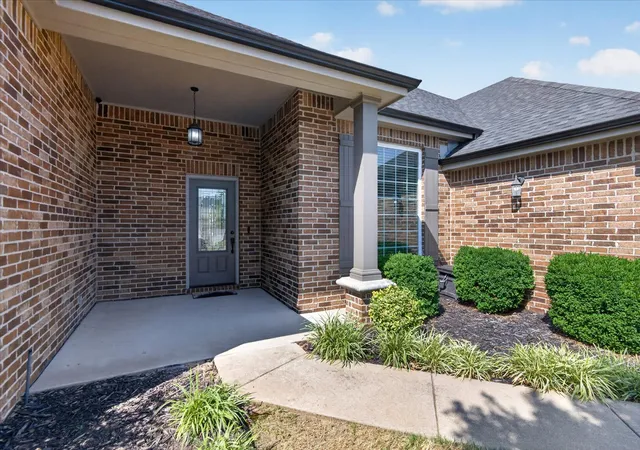 Photo 2 of Single family home for sale at 1019 Terri Dr, Bartlesville, OK 74006 | MLS# 2630147 | Listing updated on 2026-09-15