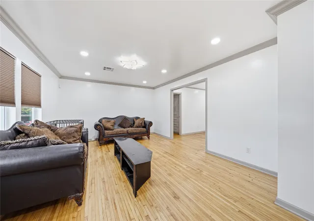 Photo 3 of Sale Pending at 248 E Zion Pl, Tulsa, OK 74106 | MLS# 2623133 | Listing updated on 2026-10-20