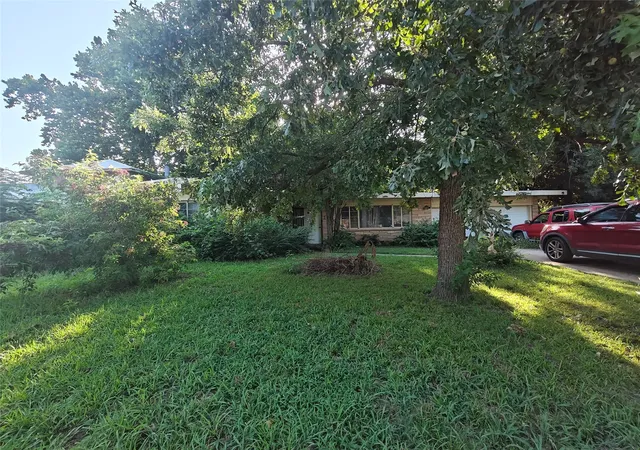 Photo 2 of Single family home for sale at 866 N Union Eastplace, Tulsa, OK 74127 | MLS# 2630493 | Listing updated on 2026-09-10