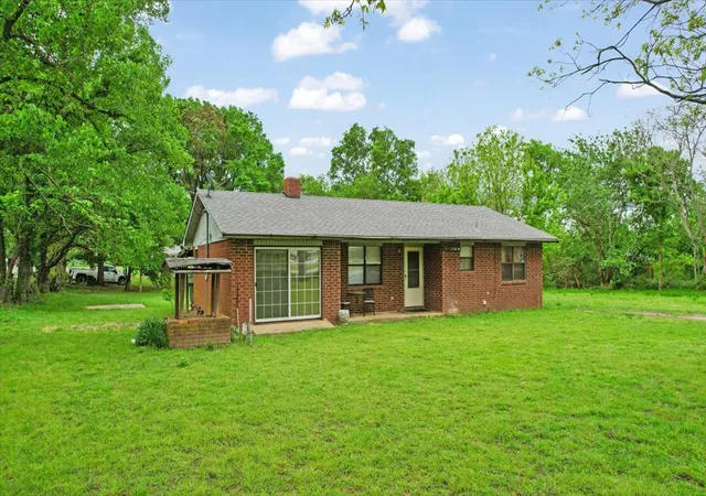 Photo 1 of Single family home for sale at 206 N 5th Street, Milburn, OK 73450 | MLS# 2630514 | Listing updated on 2026-09-14