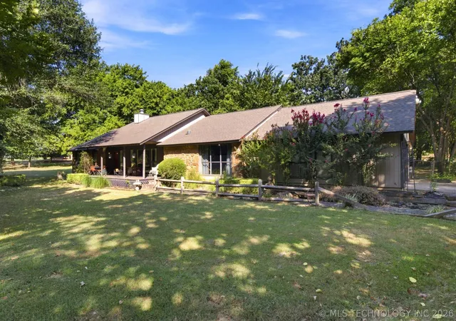 Photo 1 of Sale Pending at 11560 S 252nd Eastavenue, Broken Arrow, OK 74014 | MLS# 2629595 | Listing updated on 2026-08-29