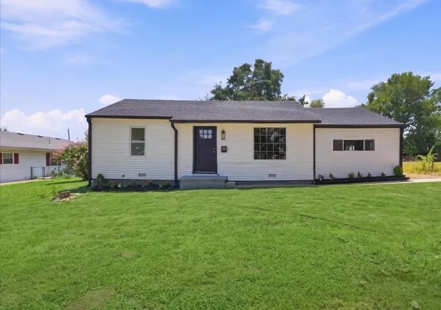 Photo 2 of Single family home for sale at 102 W 43rd St S, Sand Springs, OK 74063 | MLS# 2630489 | Listing updated on 2026-09-21