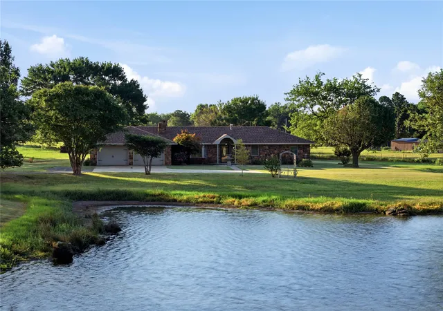 Photo 3 of Single family home for sale at 18760 Highway 52, Morris, OK 74445 | MLS# 2630596 | Listing updated on 2026-09-14