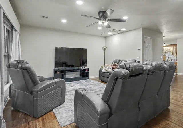 Listing Photo 4 - Condo for sale in building located at 641 Apple St, Sapulpa, OK 74066