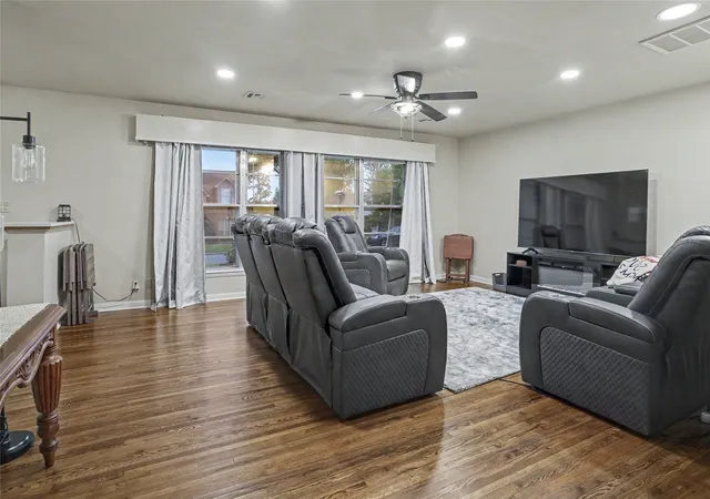 Listing Photo 5 - Condo for sale in building located at 641 Apple St, Sapulpa, OK 74066