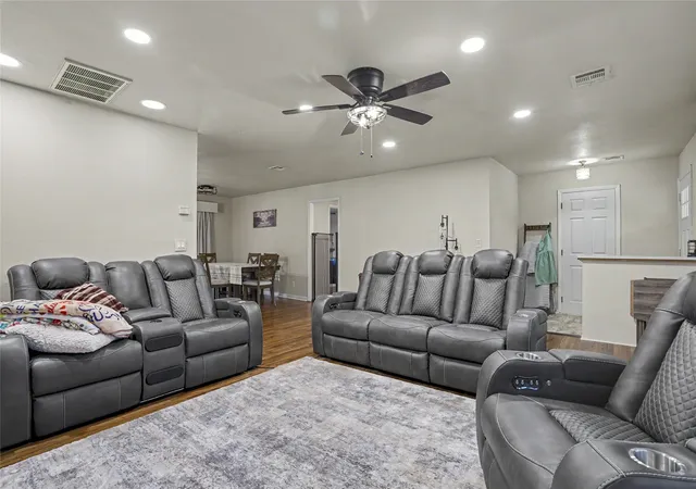 Photo 4 of Sale Pending at 641 Apple St, Sapulpa, OK 74066 | MLS# 2630656 | Listing updated on 2026-09-24