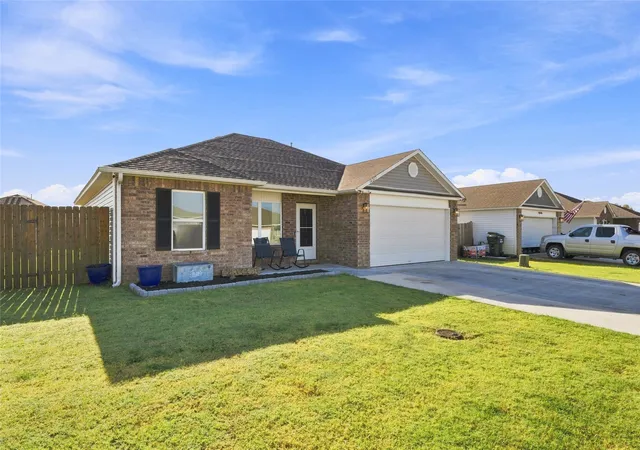 Photo 2 of Single family home for sale at 14217 N 75 Eastavenue, Collinsville, OK 74021 | MLS# 2630672 | Listing updated on 2026-09-02