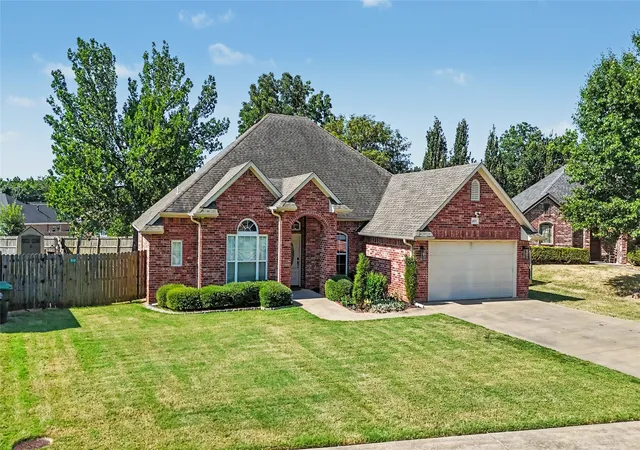 Photo 1 of Sale Pending at 651 Richmond Cir, Tahlequah, OK 74464 | MLS# 2630423 | Listing updated on 2026-08-31