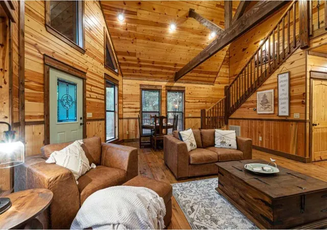 Photo 4 of Single family home for sale at 237 High Peak Trl, Broken Bow, OK 74728 | MLS# 2630396 | Listing updated on 2026-09-09