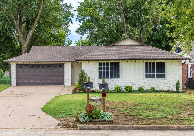 Photo 1 of Single family home for sale at 833 W 23rd Street N, Claremore, OK 74017 | MLS# 2630715 | Listing updated on 2026-08-31