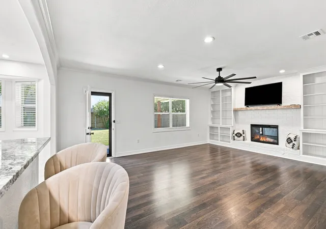Photo 3 of Single family home for sale at 2317 W Nashville Ct, Broken Arrow, OK 74012 | MLS# 2630615 | Listing updated on 2026-10-05