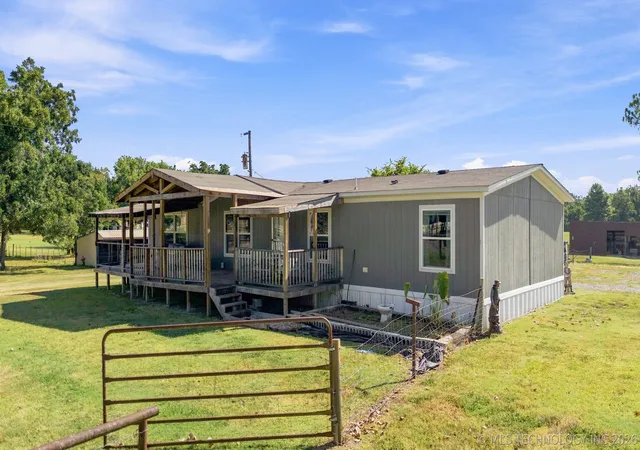 Photo 3 of Manufactured home for sale at 19505 Yale Ave, Mounds, OK 74047 | MLS# 2630594 | Listing updated on 2026-09-14