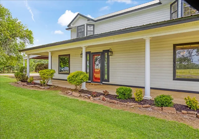 Photo 3 of Single family home for sale at 1205 N 4360 Road, Fort Towson, OK 74735 | MLS# 2630752 | Listing updated on 2026-09-02