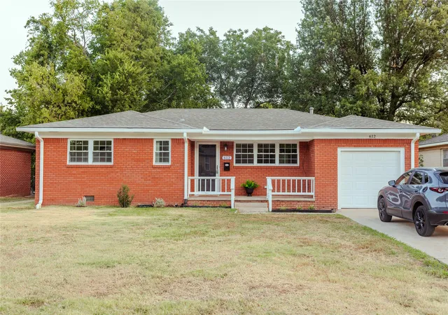 Photo 3 of Single family home for sale at 612 Northwest Ave, Ardmore, OK 73401 | MLS# 2630722 | Listing updated on 2026-10-03