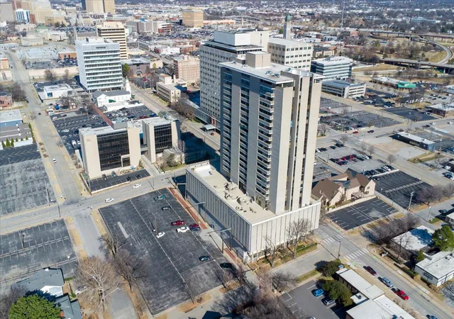 Listing Photo 2 - Condo for sale in building located at 1502 S Boulder Ave, Tulsa, OK 74119 - Unit #14K