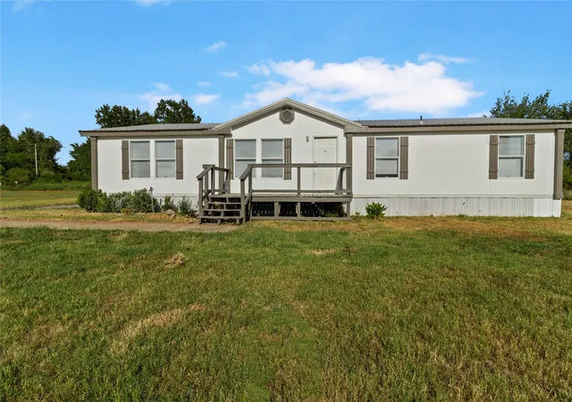 Photo 1 of Sale Pending at 425 Sun Prairie St, Pryor, OK 74361 | MLS# 2630875 | Listing updated on 2026-09-01