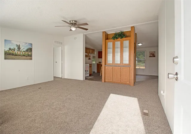 Photo 3 of Sale Pending at 425 Sun Prairie St, Pryor, OK 74361 | MLS# 2630875 | Listing updated on 2026-09-01