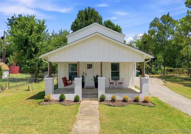 Photo 1 of Sale Pending at 411 N Hodge St, Sapulpa, OK 74066 | MLS# 2630734 | Listing updated on 2026-09-01