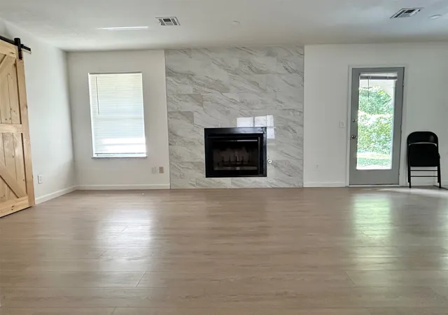 Photo 3 of Sale Pending at 1824 S Umbrella Ct, Broken Arrow, OK 74012 | MLS# 2630845 | Listing updated on 2026-09-29