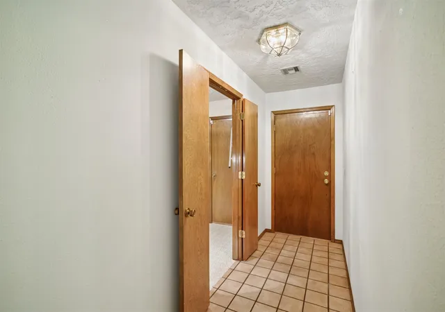Photo 4 of Single family home for sale at 139 Miller Dr, Sand Springs, OK 74063 | MLS# 2629967 | Listing updated on 2026-09-25