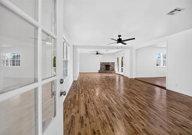 Photo 3 of Single family home for sale at 723 N Bristow Ave, Coweta, OK 74429 | MLS# 2630613 | Listing updated on 2026-09-21
