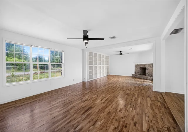 Photo 3 of Single family home for sale at 723 N Bristow Ave, Coweta, OK 74429 | MLS# 2630613 | Listing updated on 2026-09-21