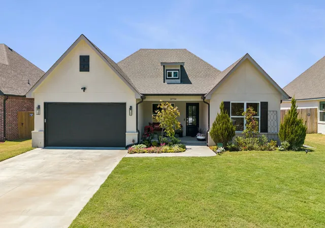 Photo 1 of Single family home for sale at 10734 S 281st Eastavenue, Coweta, OK 74429 | MLS# 2630654 | Listing updated on 2026-10-05