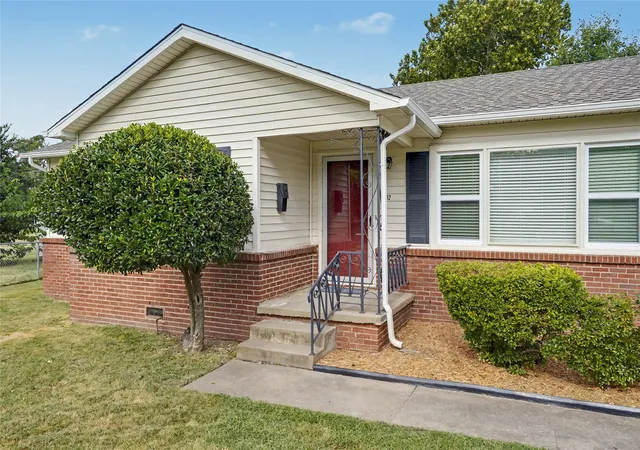 Photo 2 of Single family home for sale at 2832 S Richmond Ave, Tulsa, OK 74114 | MLS# 2630802 | Listing updated on 2026-09-09