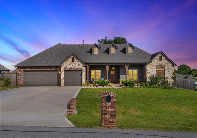Photo 1 of Sale Pending at 2115 E 45th Circle S, Sand Springs, OK 74063 | MLS# 2630935 | Listing updated on 2026-09-01