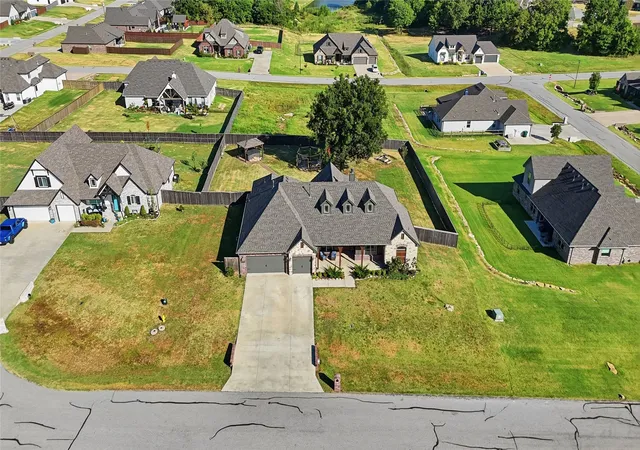 Photo 3 of Sale Pending at 2115 E 45th Circle S, Sand Springs, OK 74063 | MLS# 2630935 | Listing updated on 2026-09-01